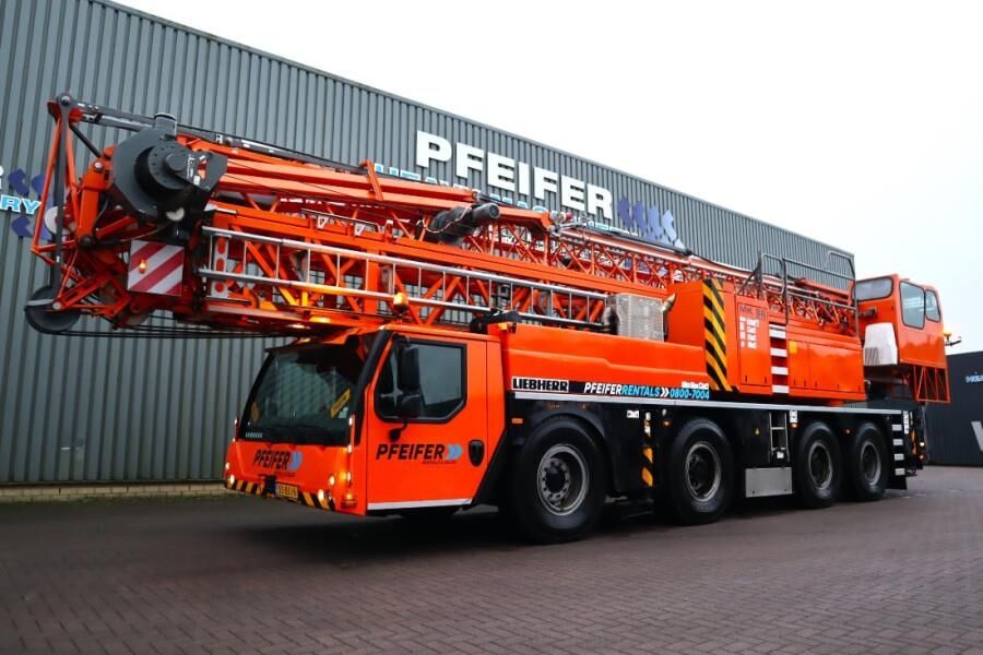 Liebherr MK88 Plus Dutch vehicle registration, Valid inspec - Tower crane: picture 1 Liebherr MK88 Plus Dutch vehicle registration, Valid inspec - Tower crane: picture 1