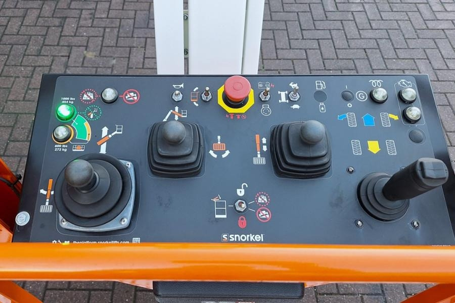 Snorkel 460SJ Valid Inspection, *Guarantee! CE, Diesel, 4x - Telescopic boom: picture 5 Snorkel 460SJ Valid Inspection, *Guarantee! CE, Diesel, 4x - Telescopic boom: picture 5