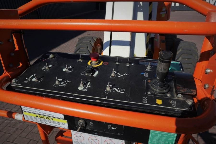 Snorkel A46JRT VALID INSPECTION, *GUARANTEE! Diesel, 4x4 D - Articulated boom: picture 3 Snorkel A46JRT VALID INSPECTION, *GUARANTEE! Diesel, 4x4 D - Articulated boom: picture 3