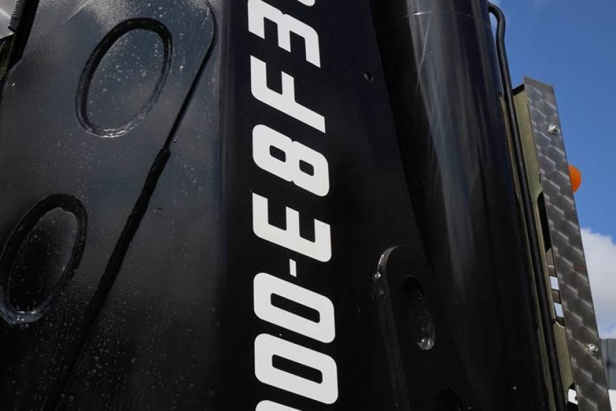 Volvo FH16 550 10x4 Valid inspection, *Guarantee! 10x4x6 - All terrain crane: picture 3 Volvo FH16 550 10x4 Valid inspection, *Guarantee! 10x4x6 - All terrain crane: picture 3