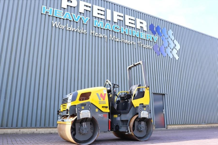 Wacker Neuson RD28-120 Diesel, Front And Rear Vibrating Smooth D - Road roller: picture 1 Wacker Neuson RD28-120 Diesel, Front And Rear Vibrating Smooth D - Road roller: picture 1