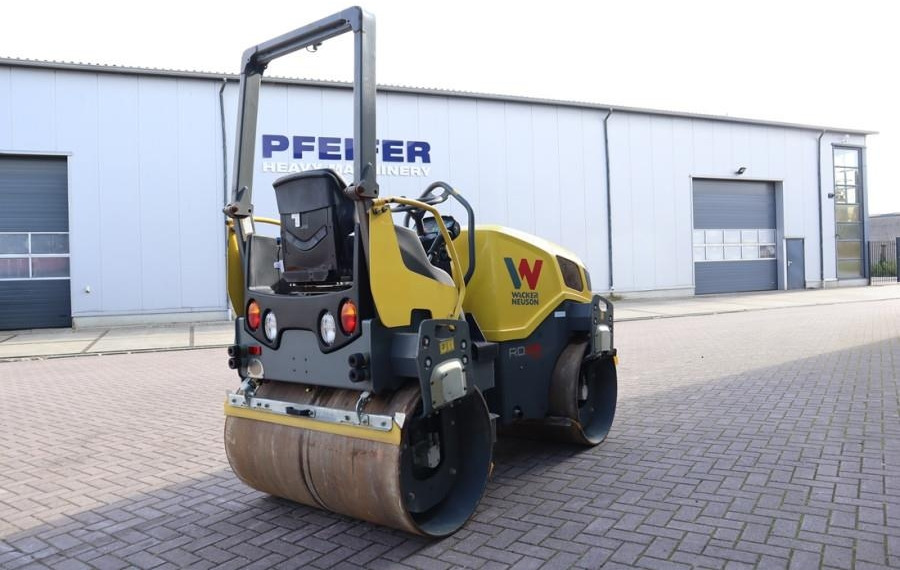 Wacker Neuson RD28-120 Diesel, Front And Rear Vibrating Smooth D - Road roller: picture 2 Wacker Neuson RD28-120 Diesel, Front And Rear Vibrating Smooth D - Road roller: picture 2