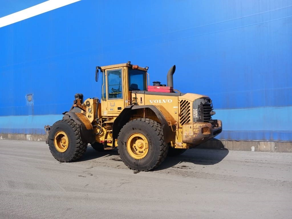 Volvo L 120 E - Wheel loader: picture 2 Volvo L 120 E - Wheel loader: picture 2