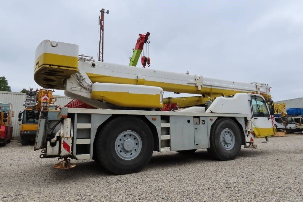 Terex PPM ATT 400/3 - All terrain crane: picture 3 Terex PPM ATT 400/3 - All terrain crane: picture 3