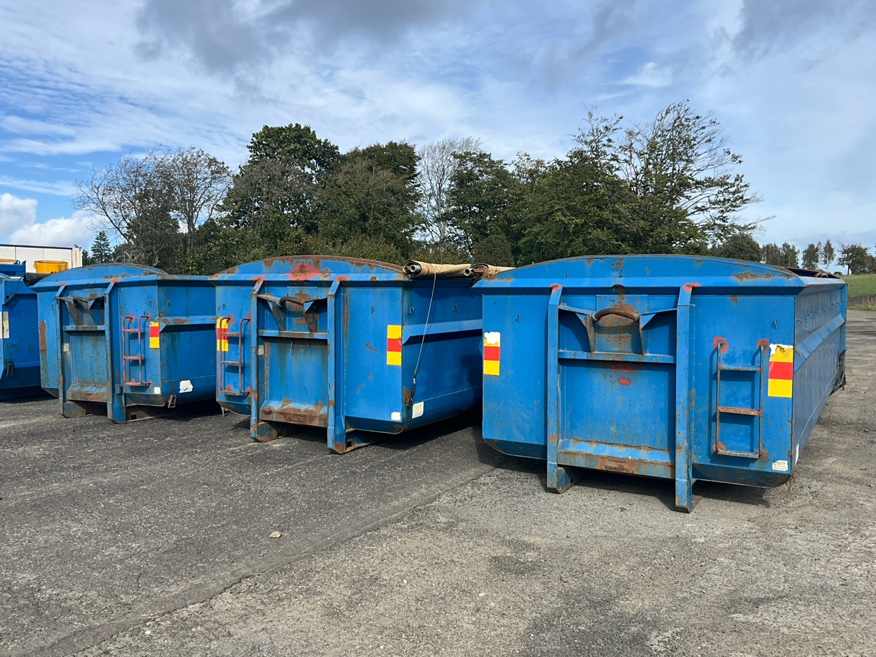 CMT OPT 226 - Roll-off container: picture 1 CMT OPT 226 - Roll-off container: picture 1