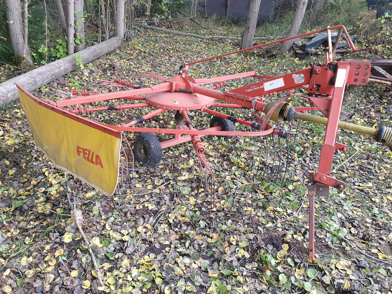 Fella TS330 - Tedder/ Rake: picture 1 Fella TS330 - Tedder/ Rake: picture 1