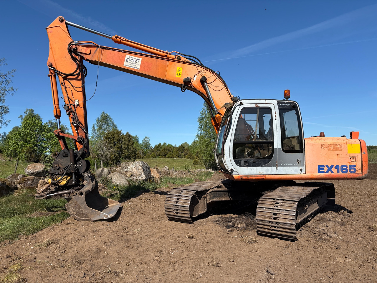 Fiat-Hitachi EX 165LC - Excavator: picture 1 Fiat-Hitachi EX 165LC - Excavator: picture 1