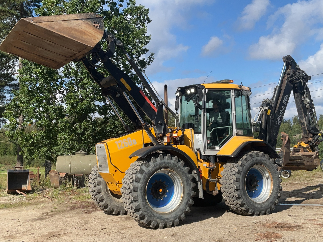 Huddig 1260B - Backhoe loader: picture 1 Huddig 1260B - Backhoe loader: picture 1