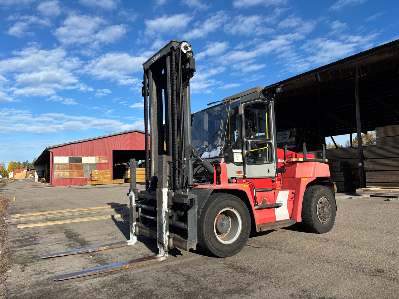 Kalmar DCE 90-6 - Material handling equipment: picture 1 Kalmar DCE 90-6 - Material handling equipment: picture 1