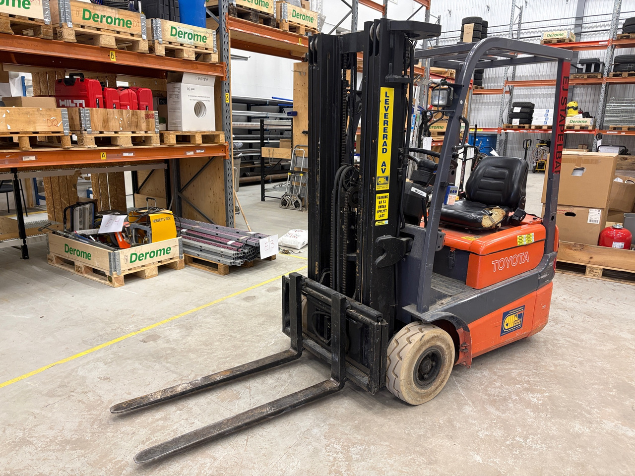 Toyota FBESF15 - Material handling equipment: picture 1 Toyota FBESF15 - Material handling equipment: picture 1