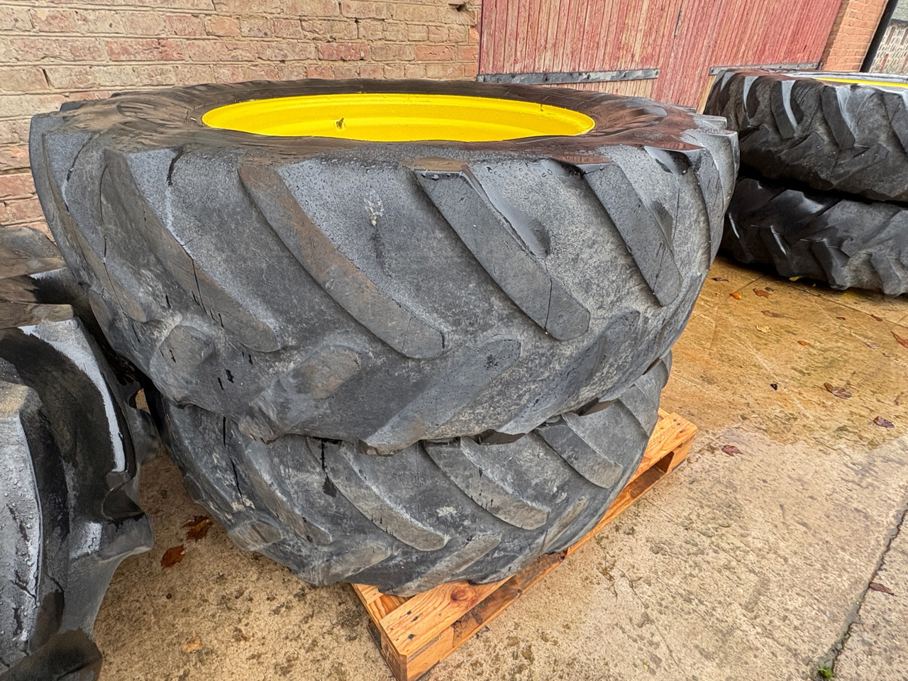 Michelin OMNIBIB - Tire for Agricultural machinery: picture 1 Michelin OMNIBIB - Tire for Agricultural machinery: picture 1