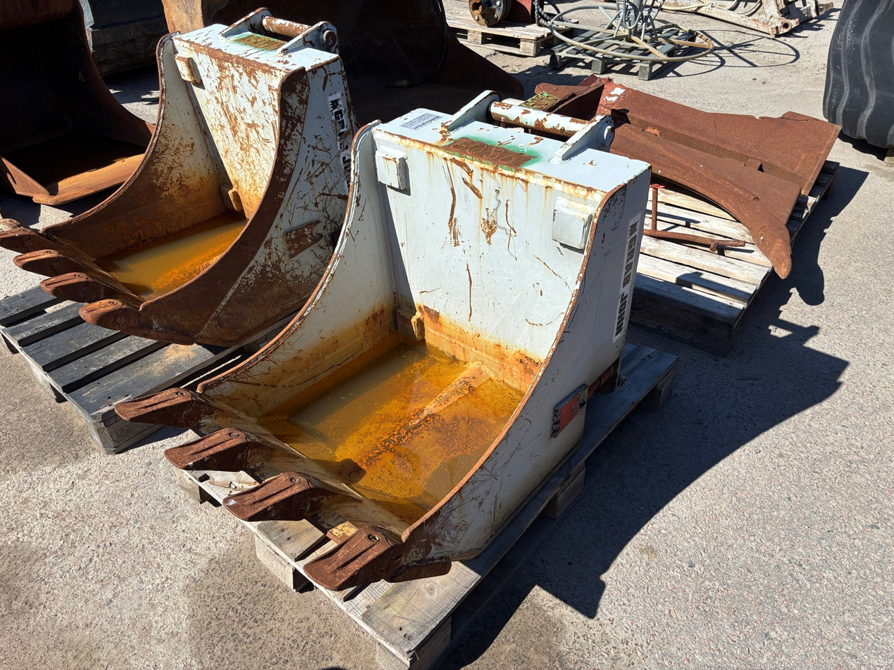 Oilquicke GJ15 - Excavator bucket: picture 1 Oilquicke GJ15 - Excavator bucket: picture 1