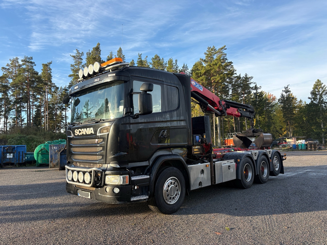 Scania R 520LB8X4*4 - Hook lift truck: picture 1 Scania R 520LB8X4*4 - Hook lift truck: picture 1