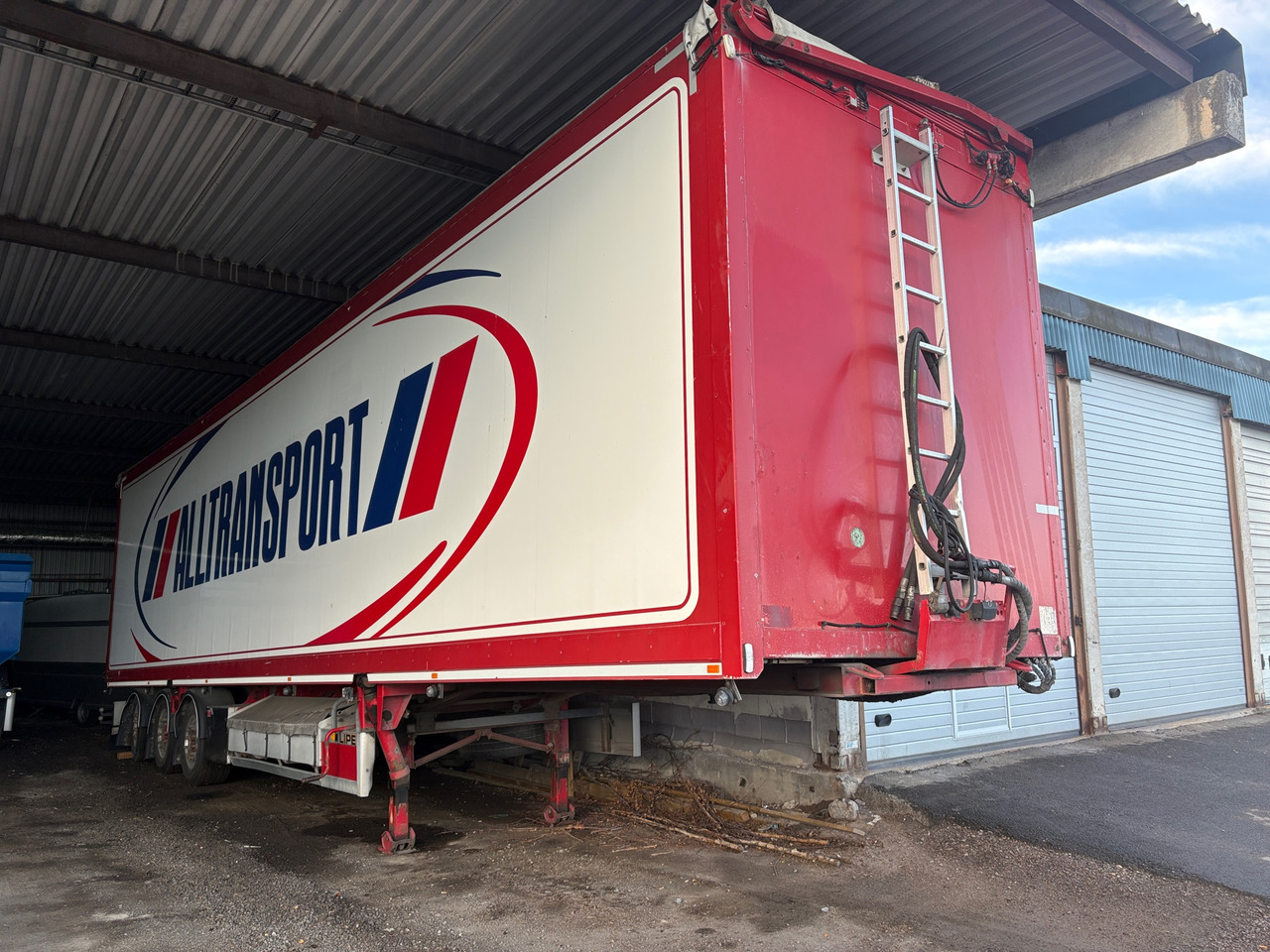 Lipe - Trailer: picture 1 Lipe - Trailer: picture 1