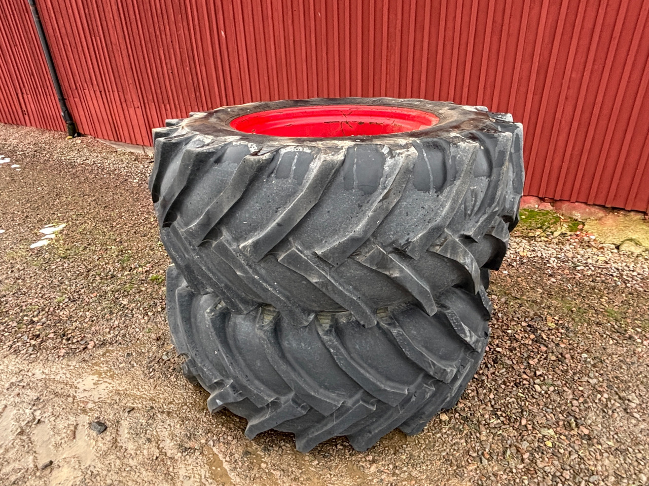 Trelleborg Twin 414 - Tire for Agricultural machinery: picture 1 Trelleborg Twin 414 - Tire for Agricultural machinery: picture 1