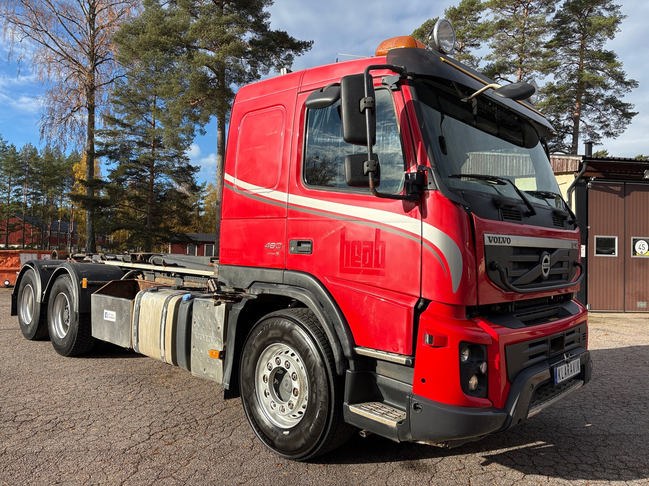 Volvo 460 - Hook lift truck: picture 1 Volvo 460 - Hook lift truck: picture 1