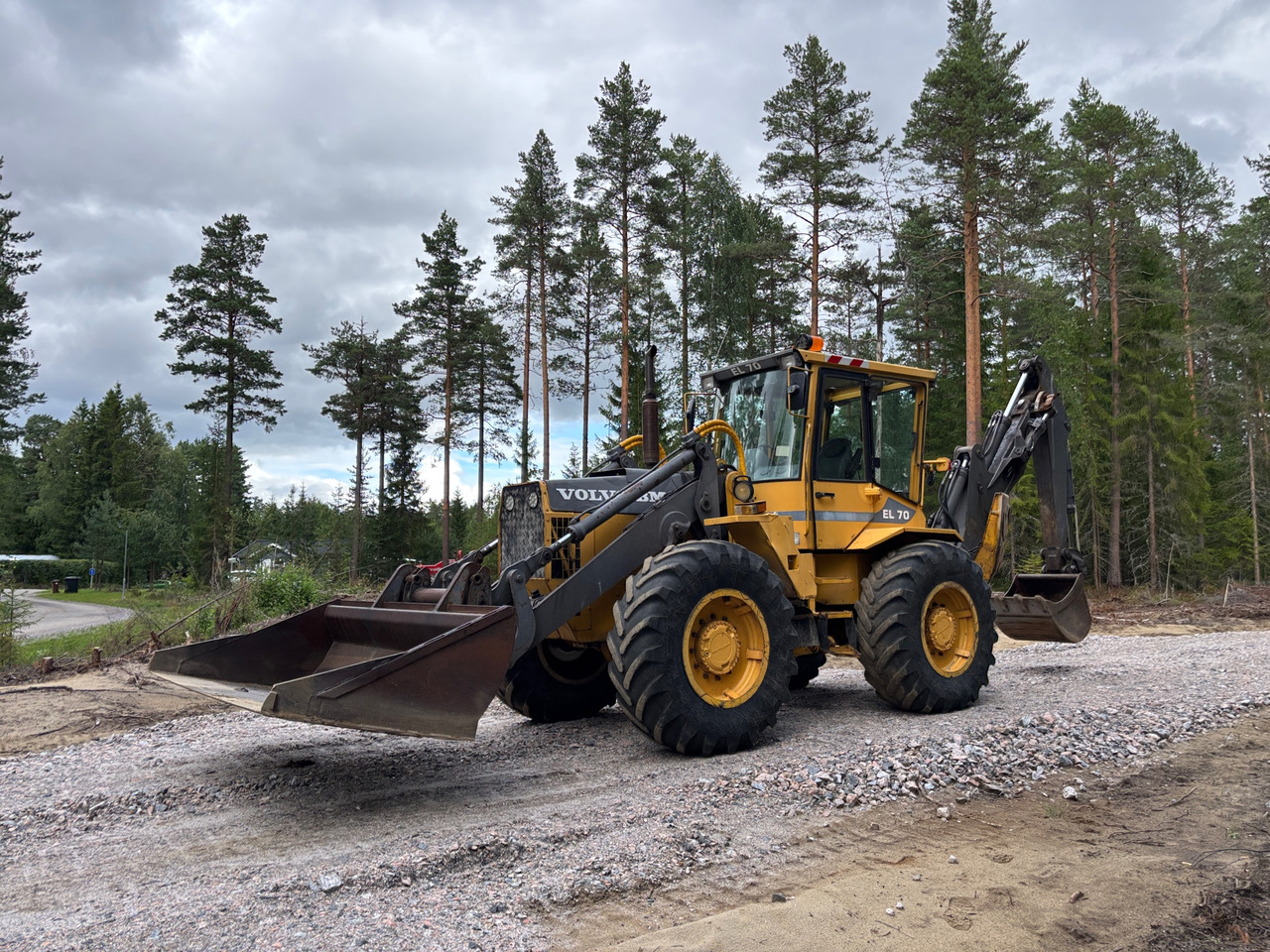 Volvo BM EL 70 - Backhoe loader: picture 1 Volvo BM EL 70 - Backhoe loader: picture 1
