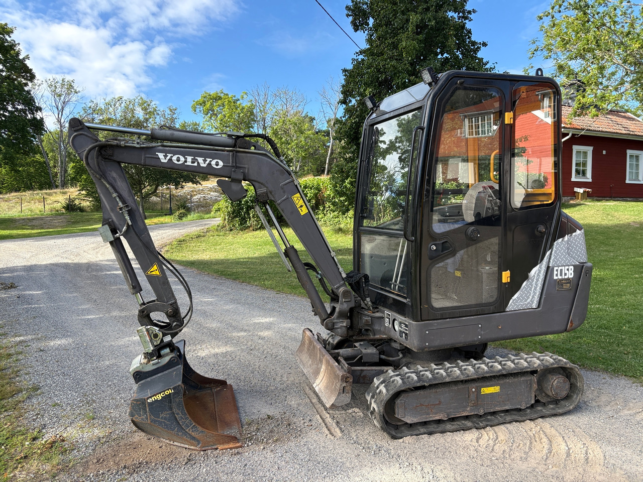 Volvo EC15B - Excavator: picture 1 Volvo EC15B - Excavator: picture 1