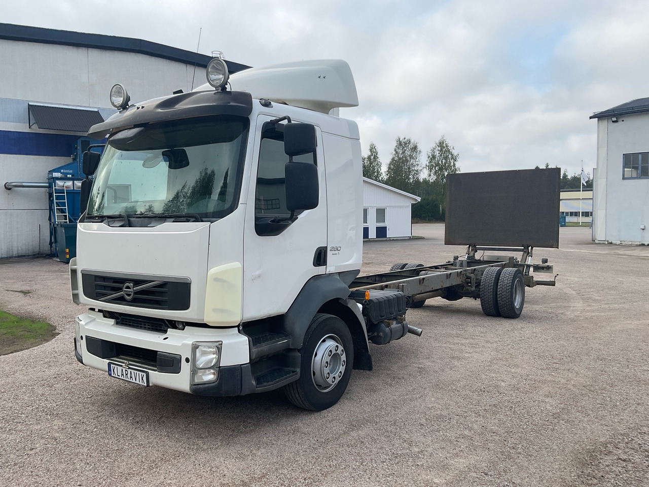 Volvo FL 280 - Cab chassis truck: picture 1 Volvo FL 280 - Cab chassis truck: picture 1