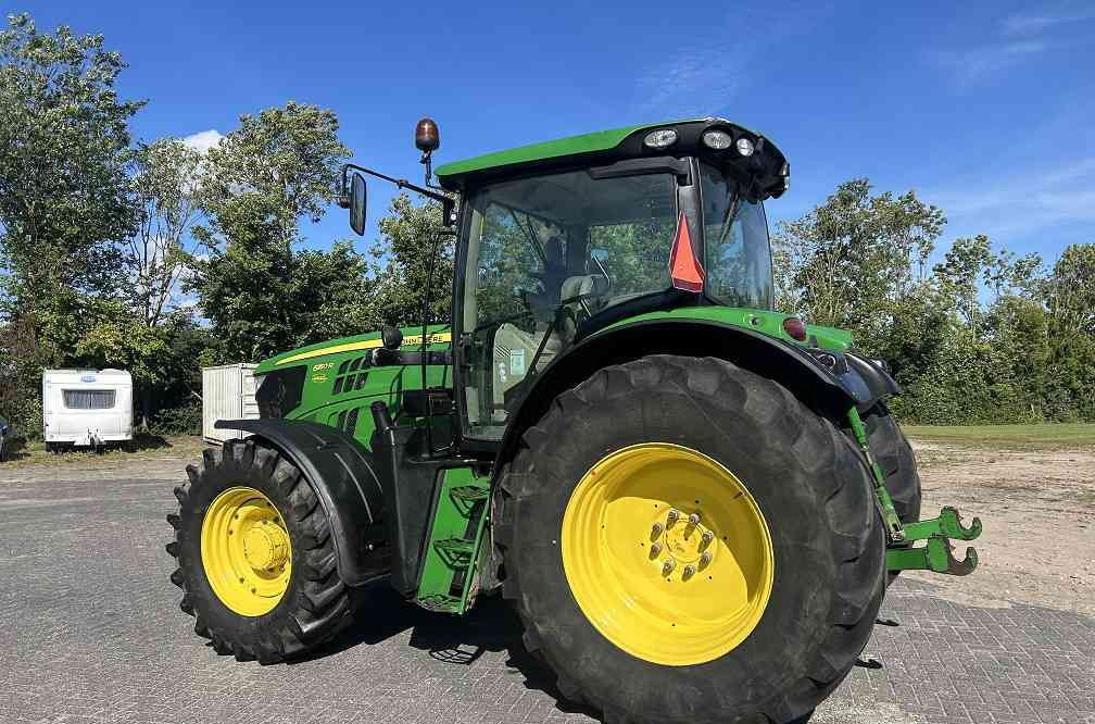 John Deere 6.150R 6150R powerquad - Farm tractor: picture 2 John Deere 6.150R 6150R powerquad - Farm tractor: picture 2