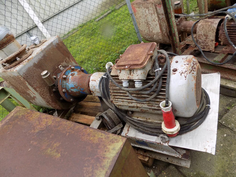 BBA  - Water pump: picture 1 BBA  - Water pump: picture 1