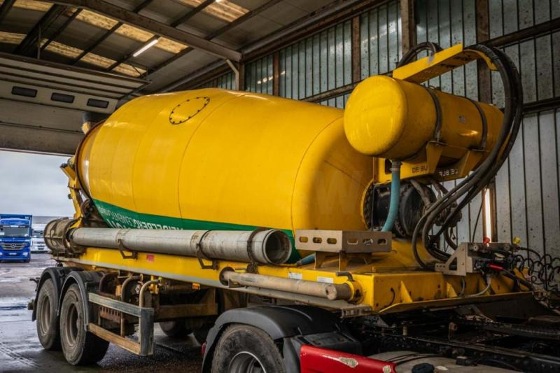 DE BUF BETON MIXER/MALAXEUR/MISCHER 12M3 - Concrete mixer semi-trailer: picture 2 DE BUF BETON MIXER/MALAXEUR/MISCHER 12M3 - Concrete mixer semi-trailer: picture 2