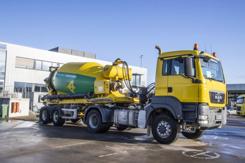 DE BUF MIXER/MALAXEUR/MISCHER-10M3 (gestuurd/gelenkt/dir./steering) - Concrete mixer semi-trailer: picture 3 DE BUF MIXER/MALAXEUR/MISCHER-10M3 (gestuurd/gelenkt/dir./steering) - Concrete mixer semi-trailer: picture 3