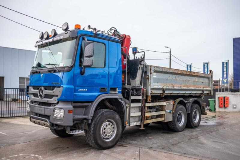 Tipper, Crane truck Mercedes ACTROS 3344 AK - HMF 1643 Z2: picture 6