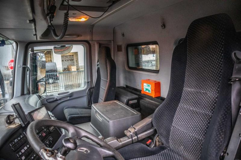 Tipper, Crane truck Mercedes ACTROS 3344 AK - HMF1643 Z2: picture 7