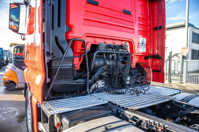 MAN TGX 18.500 XLX LLS - Tractor unit: picture 5 MAN TGX 18.500 XLX LLS - Tractor unit: picture 5