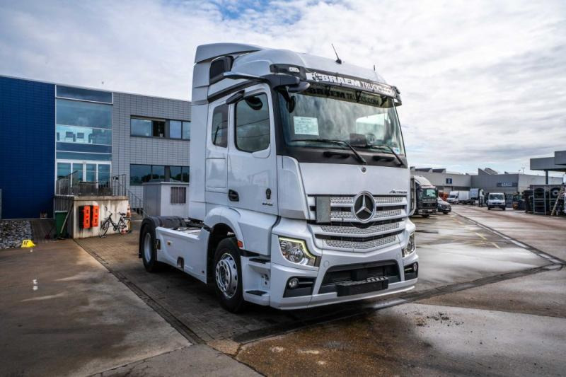 Mercedes ACTROS 1842 LS - Tractor unit: picture 2 Mercedes ACTROS 1842 LS - Tractor unit: picture 2