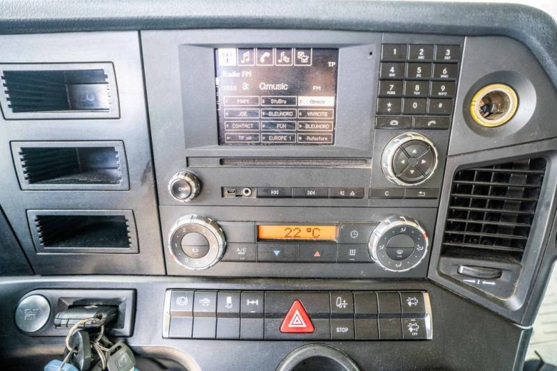 Tractor unit Mercedes ACTROS 1845 LS: picture 8 Tractor unit Mercedes ACTROS 1845 LS: picture 8