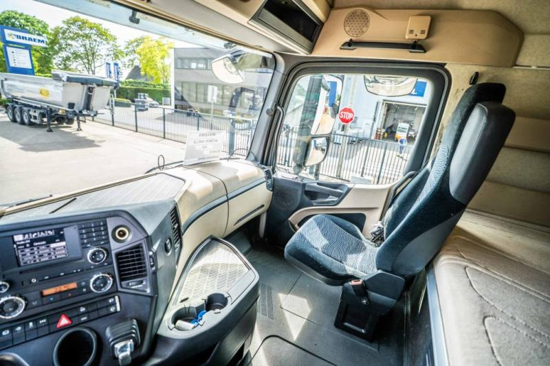 Tractor unit Mercedes ACTROS 1845 LS: picture 10 Tractor unit Mercedes ACTROS 1845 LS: picture 10