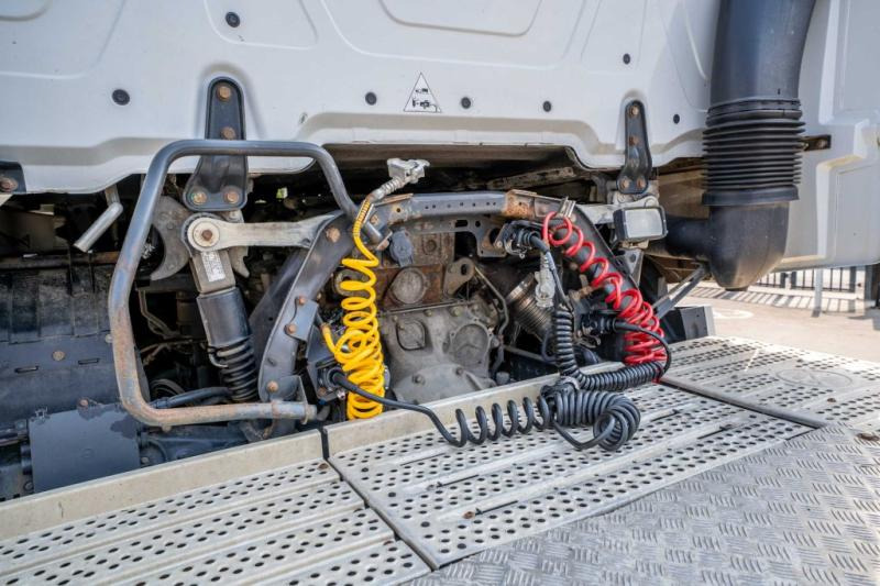 Tractor unit Mercedes ACTROS 1845 LS: picture 7