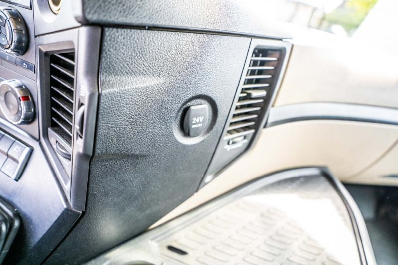 Tractor unit Mercedes ACTROS 1845 LS: picture 9 Tractor unit Mercedes ACTROS 1845 LS: picture 9