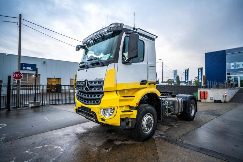 Mercedes AROCS 2045 AS (cardan) - Tractor unit: picture 1 Mercedes AROCS 2045 AS (cardan) - Tractor unit: picture 1