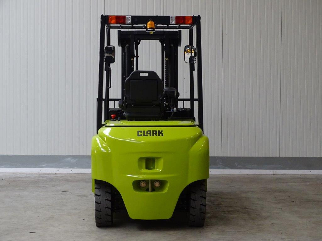 Clark GEX50 - Electric forklift: picture 5 Clark GEX50 - Electric forklift: picture 5