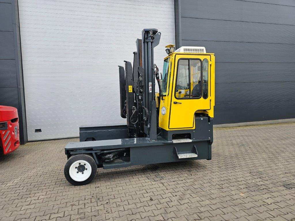 Combilift C12000 - 4-way reach truck: picture 4 Combilift C12000 - 4-way reach truck: picture 4