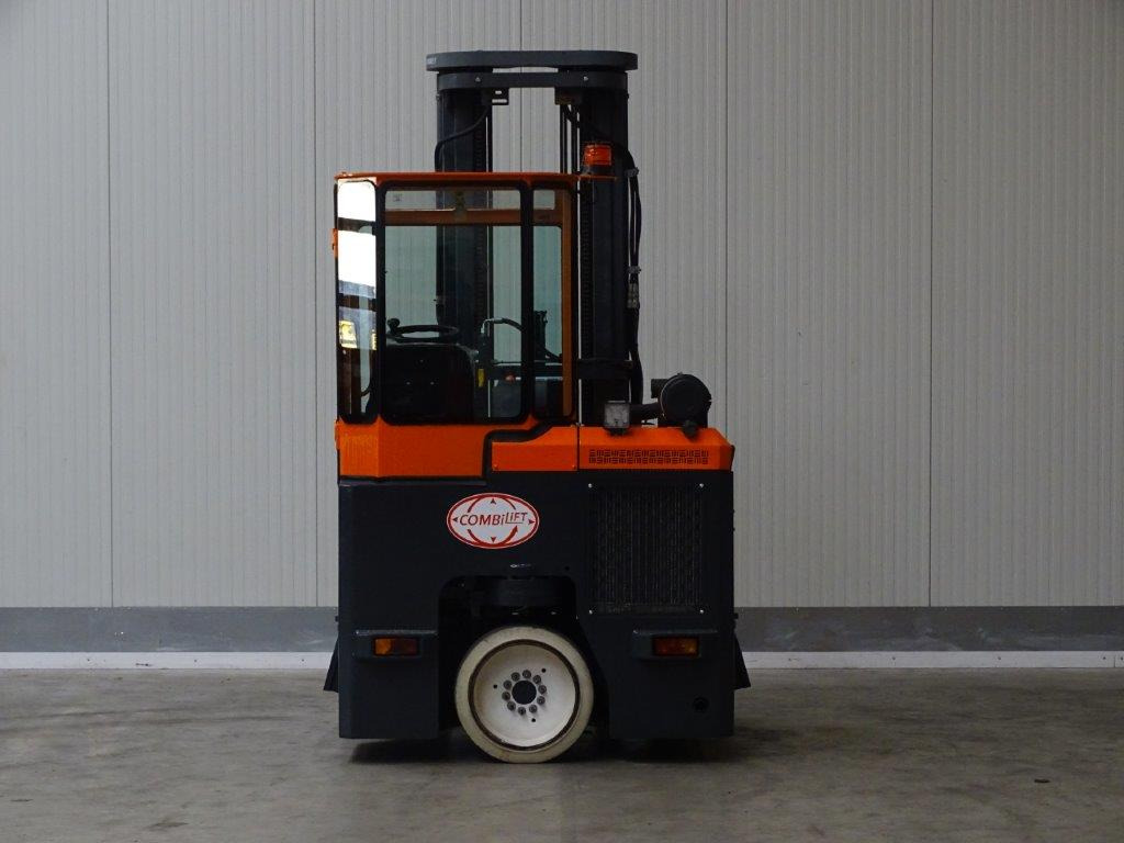 Combilift C2500CB - TRIPLEX - 4-way reach truck: picture 5 Combilift C2500CB - TRIPLEX - 4-way reach truck: picture 5