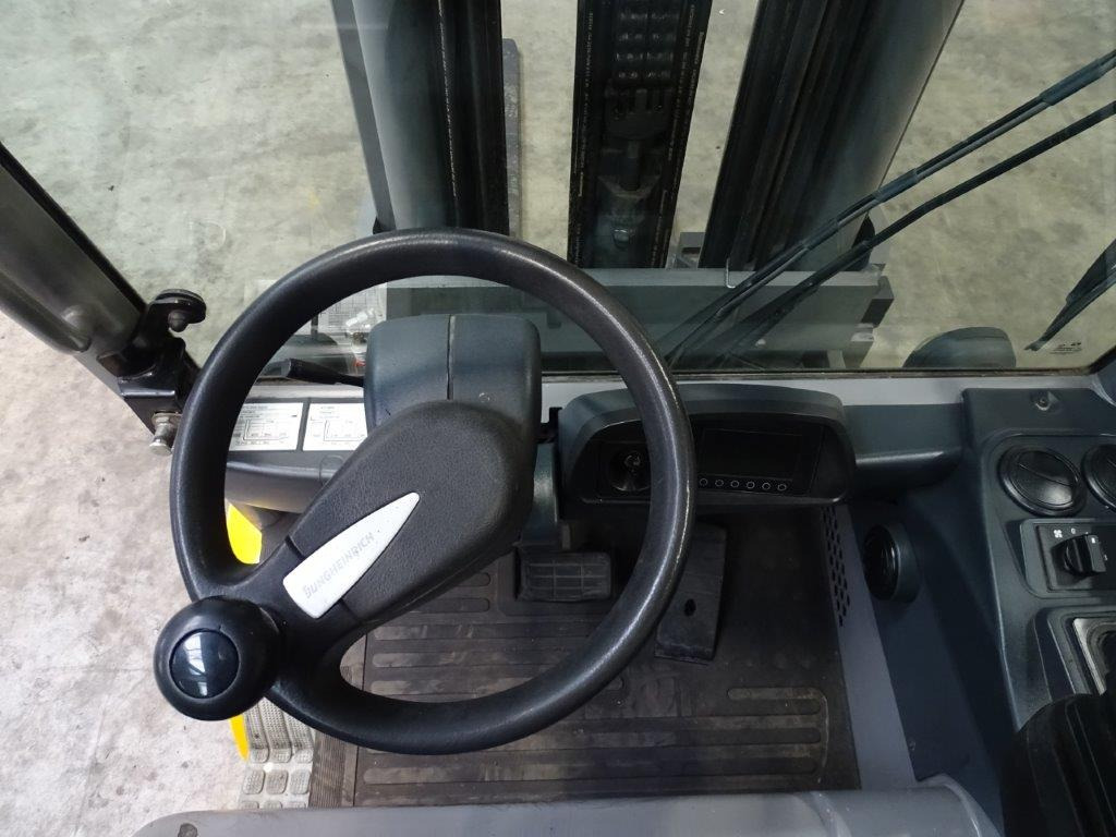 Electric forklift Jungheinrich EFG540k - TRIPLEX: picture 8