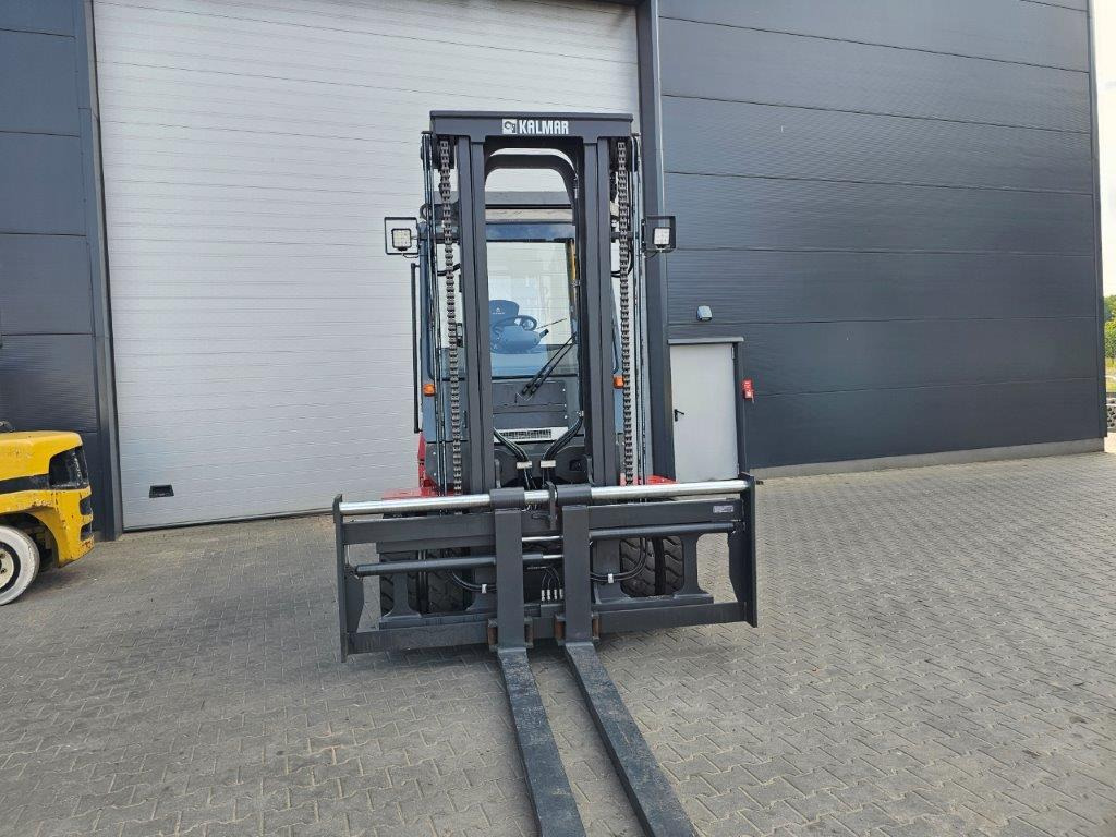 Kalmar DCE80-6 - Empty Containers Handler - Diesel forklift: picture 4 Kalmar DCE80-6 - Empty Containers Handler - Diesel forklift: picture 4