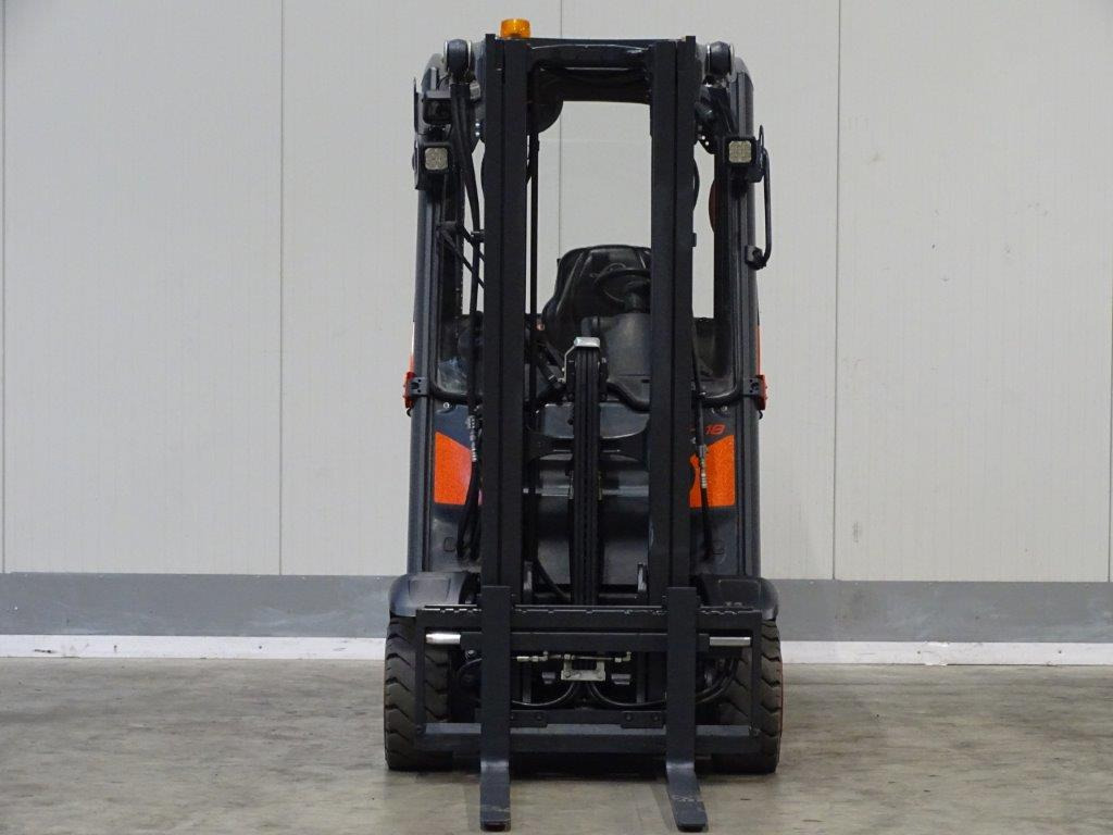 Linde H18D-01 - TRIPLEX - Diesel forklift: picture 5 Linde H18D-01 - TRIPLEX - Diesel forklift: picture 5