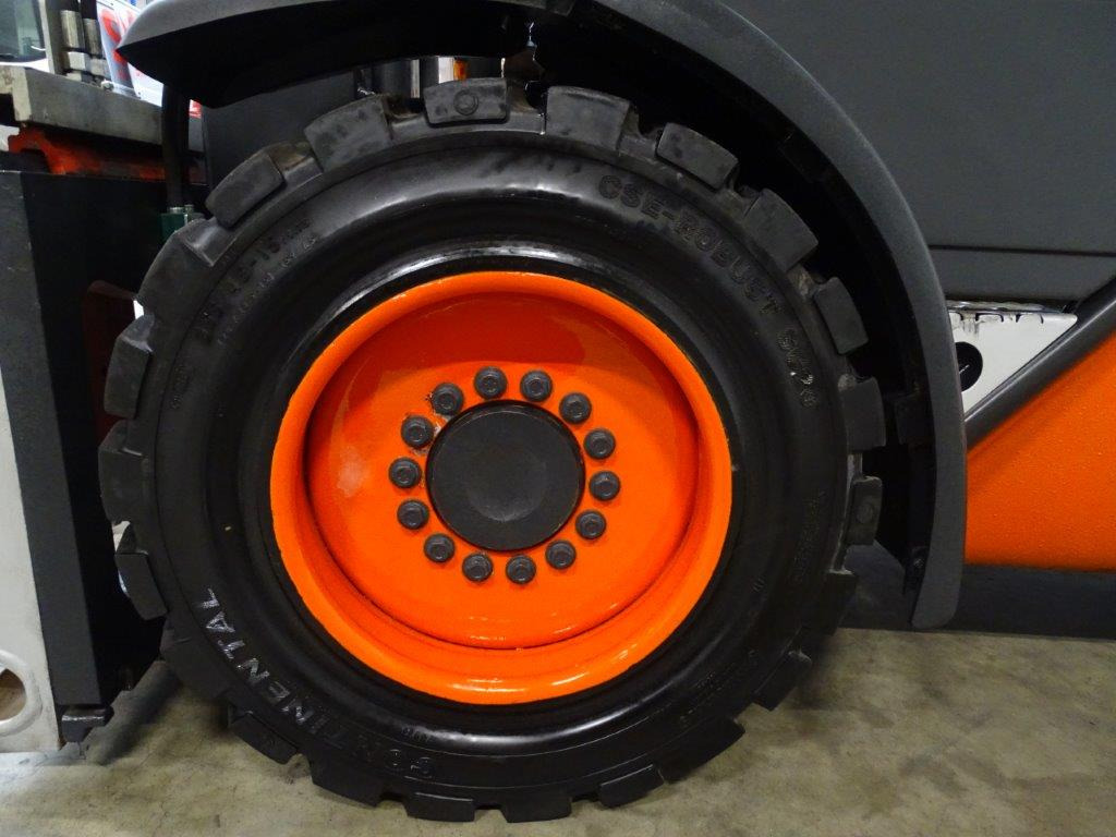 Linde H30D - TRIPLEX - Diesel forklift: picture 2 Linde H30D - TRIPLEX - Diesel forklift: picture 2