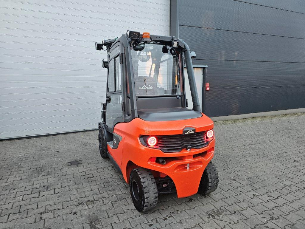 Linde H35D-01 - TRIPLEX - NEU MODEL - Diesel forklift: picture 5 Linde H35D-01 - TRIPLEX - NEU MODEL - Diesel forklift: picture 5
