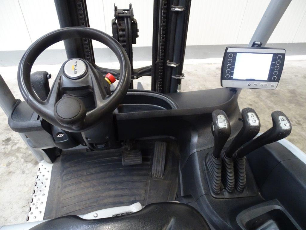 Electric forklift Still RX20-14C - TRIPLEX: picture 8 Electric forklift Still RX20-14C - TRIPLEX: picture 8