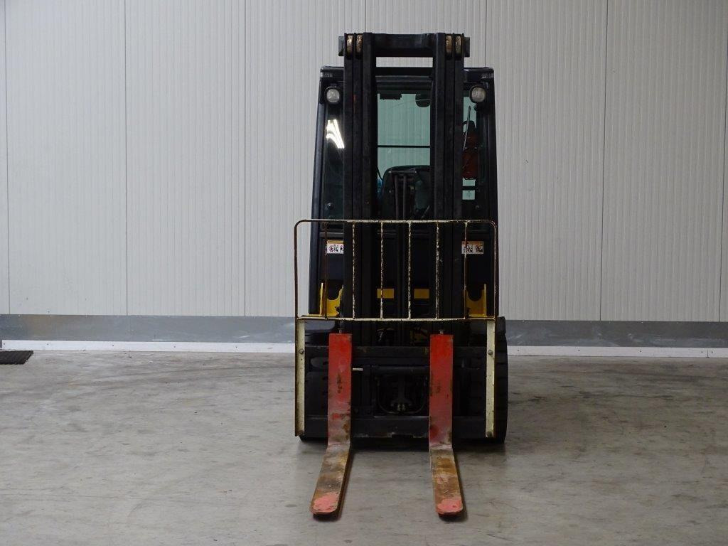 Yale GLP30VX - TRIPLEX - Forklift: picture 3 Yale GLP30VX - TRIPLEX - Forklift: picture 3