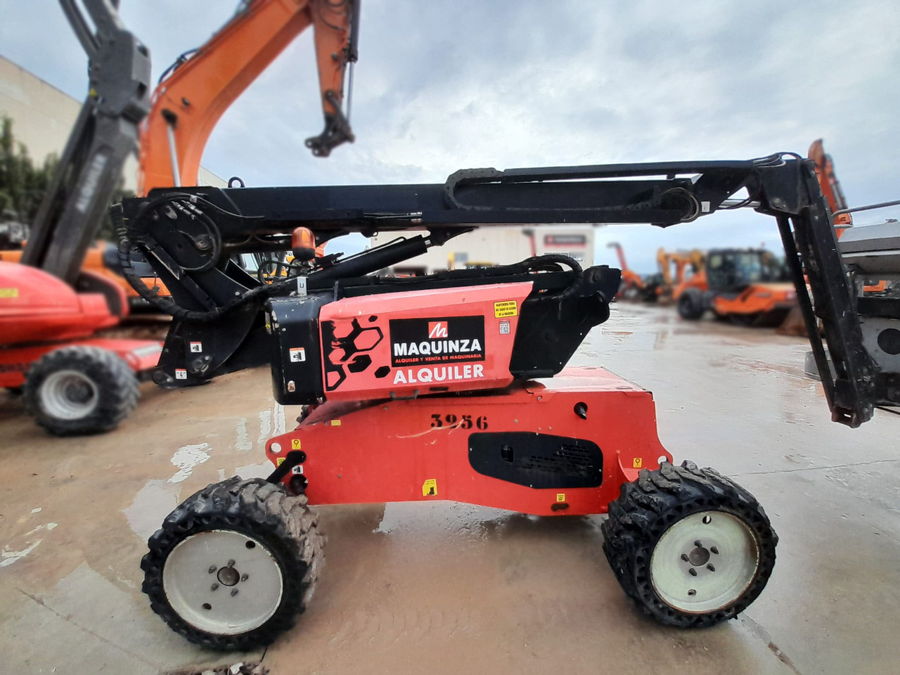 MANITOU MAN GO 12 - Articulated boom: picture 2 MANITOU MAN GO 12 - Articulated boom: picture 2