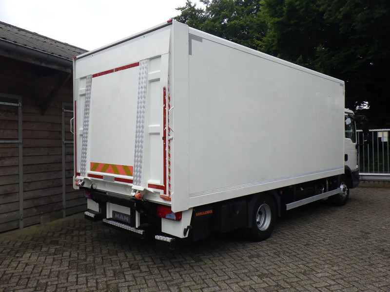 MAN TGL 12.220 Euro 6 / Dhollandia 2000 KG / Airco / 11.990 kg - Box truck: picture 3 MAN TGL 12.220 Euro 6 / Dhollandia 2000 KG / Airco / 11.990 kg - Box truck: picture 3