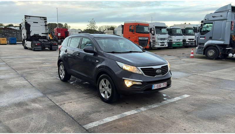 Kia NEW sportage  (VOITURE BELGE / BELGIAN CAR / AIRCO) - SUV: picture 3 Kia NEW sportage  (VOITURE BELGE / BELGIAN CAR / AIRCO) - SUV: picture 3