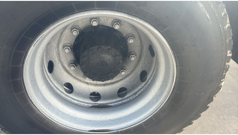 Cab chassis truck MAN 18.224 (MANUAL PUMP / MANUAL GEARBOX): picture 11